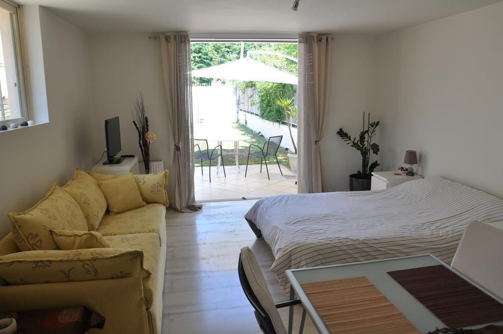 Cosy Studio With Garden / Individual Apartment Athen Exterior foto