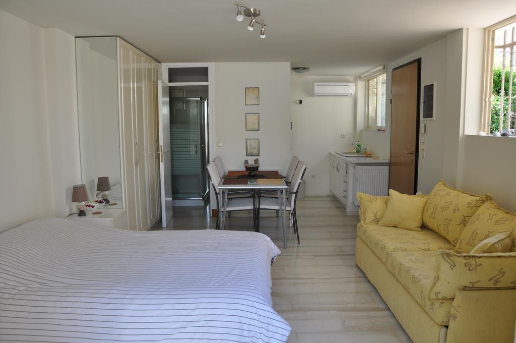 Cosy Studio With Garden / Individual Apartment Athen Exterior foto